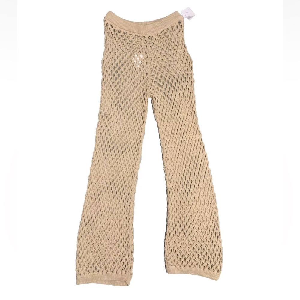 NWT Stradivarius Cream Crochet Netting Pants